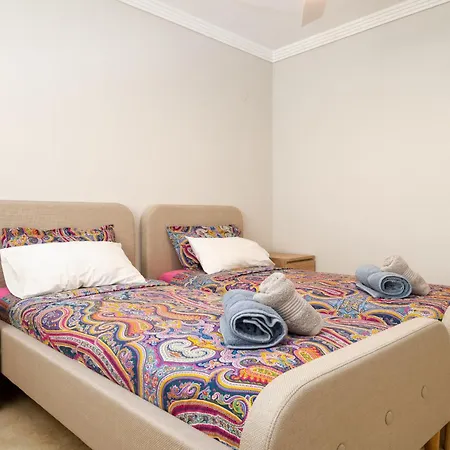 Lomas De Rio Real * マルベーリャ